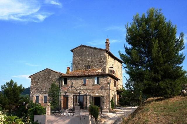 Gli Appartamenti Di Torre Bertona Todi Bagian luar foto