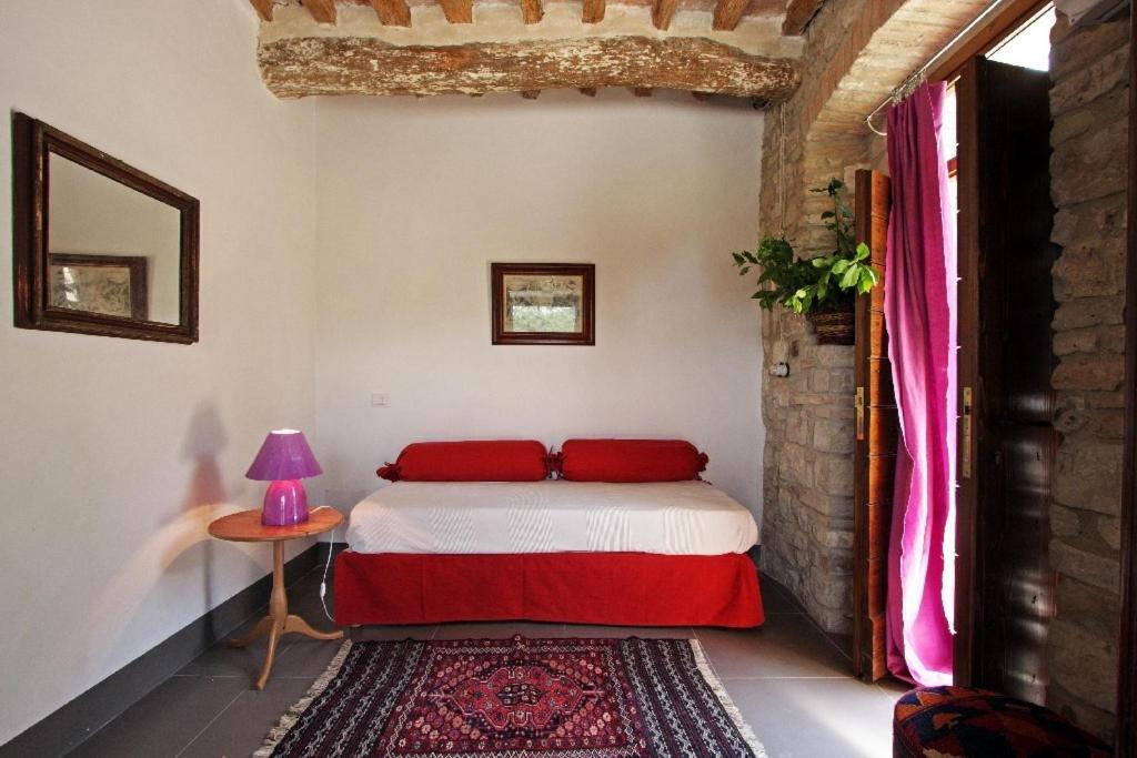 Gli Appartamenti Di Torre Bertona Todi Ruang foto